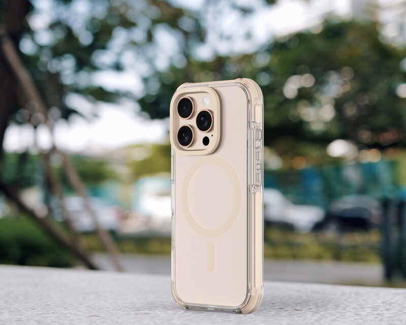 Cubenest Etui iPhone 16 Pro MagPro Strong Guard złoty