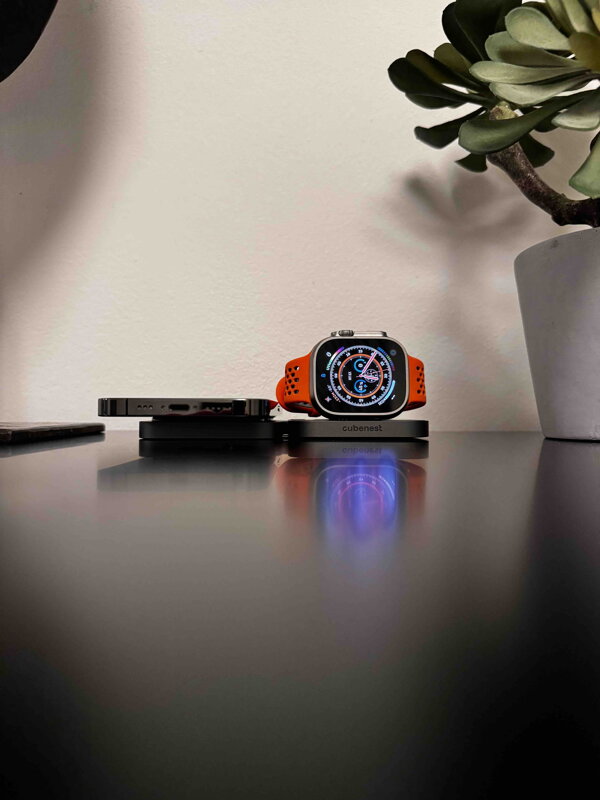 Cubenest Składana magnetyczna bezprzewodowa ładowarka 2w1 S211