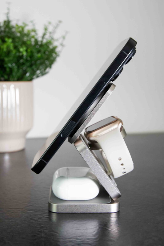 Cubenest Qi2.2 Składana magnetyczna bezprzewodowa ładowarka 3w1 SQ312 Pro tytan