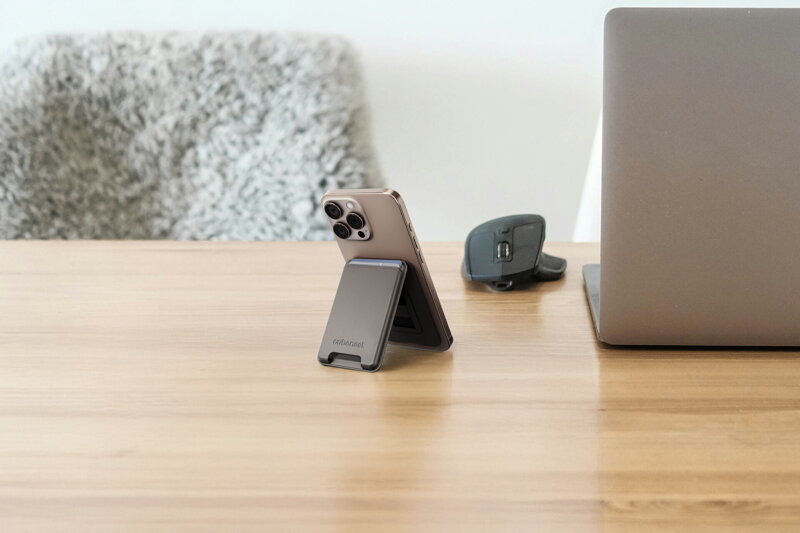 Cubenest Premium magnetyczny portfel i stojak WT01S złoty